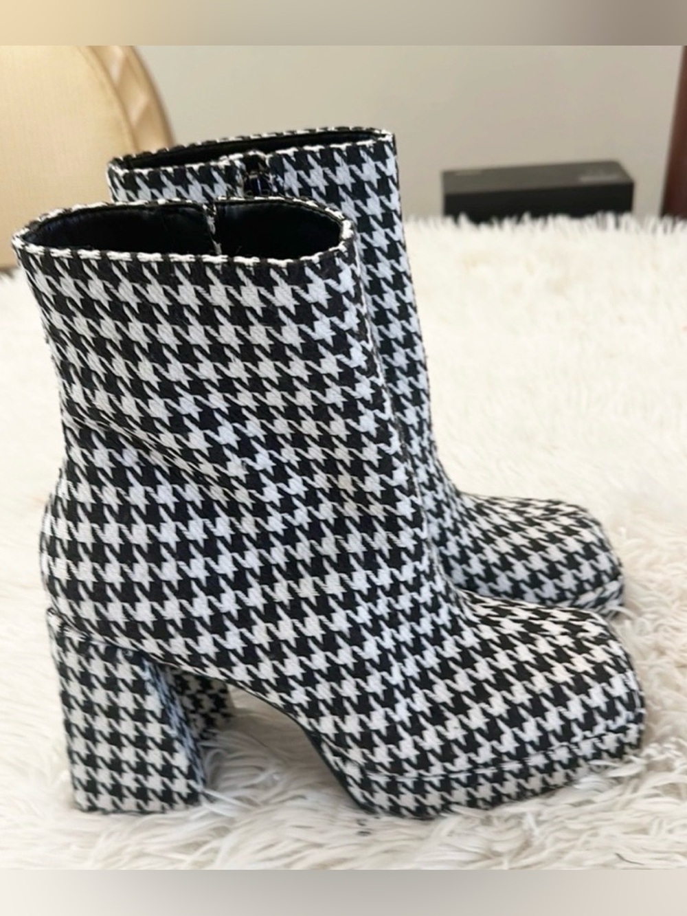 Gianni Bini Booties Houndstooth Fabric Black White Square Toe Block Heel New 7 - Picture 8 of 12